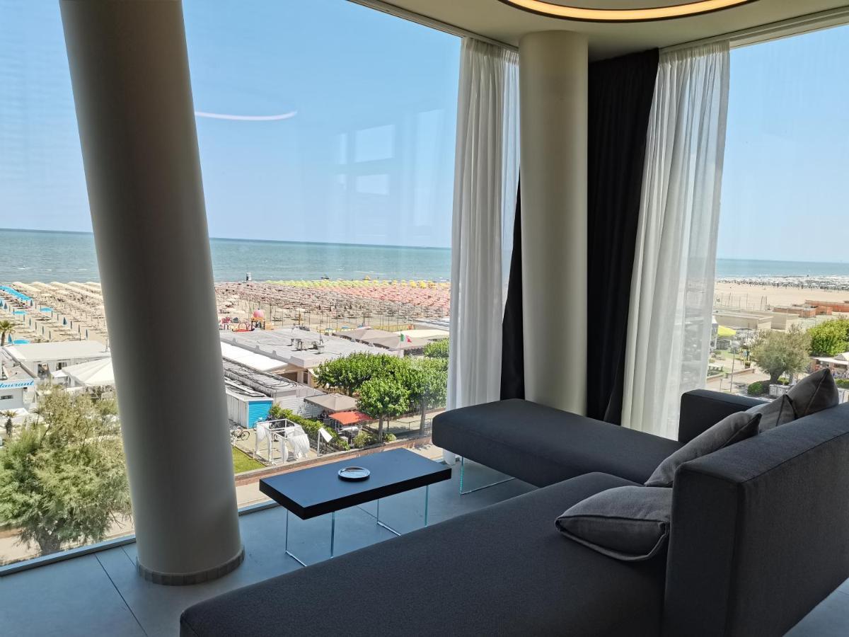 Hotel Commodore Cervia Extérieur photo
