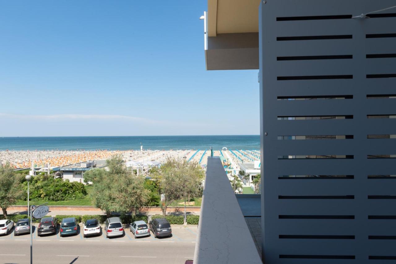 Hotel Commodore Cervia Extérieur photo