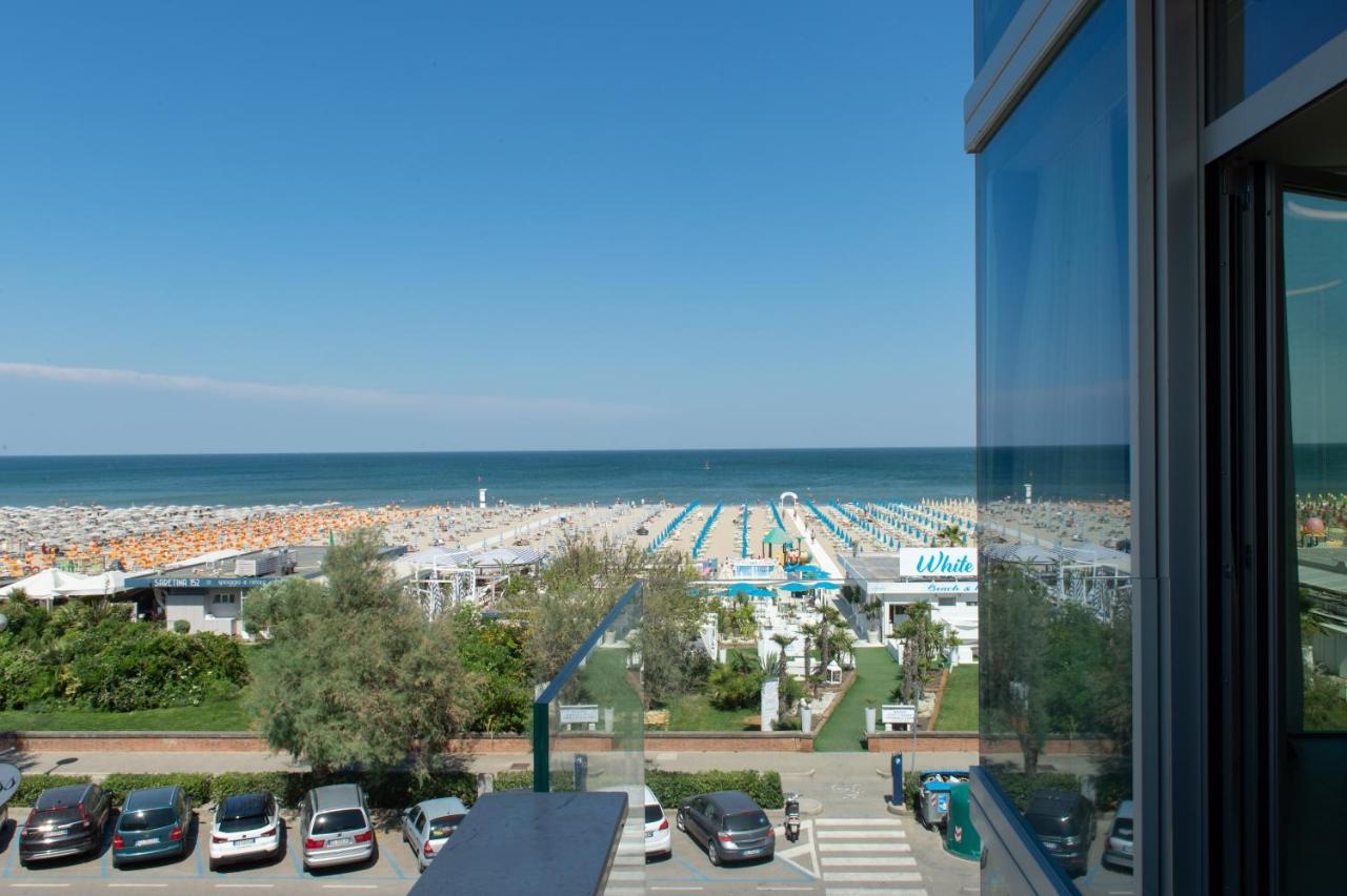 Hotel Commodore Cervia Extérieur photo
