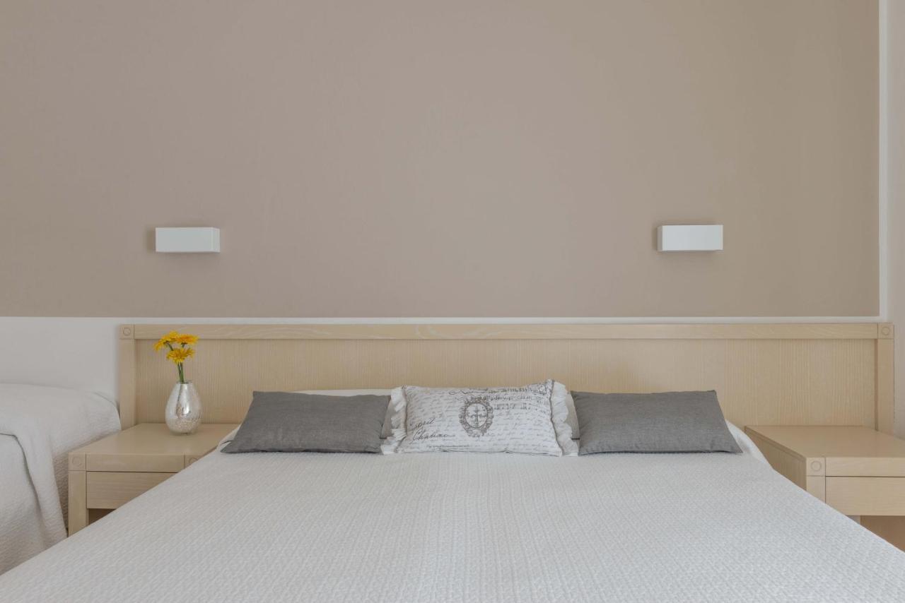 Hotel Commodore Cervia Extérieur photo