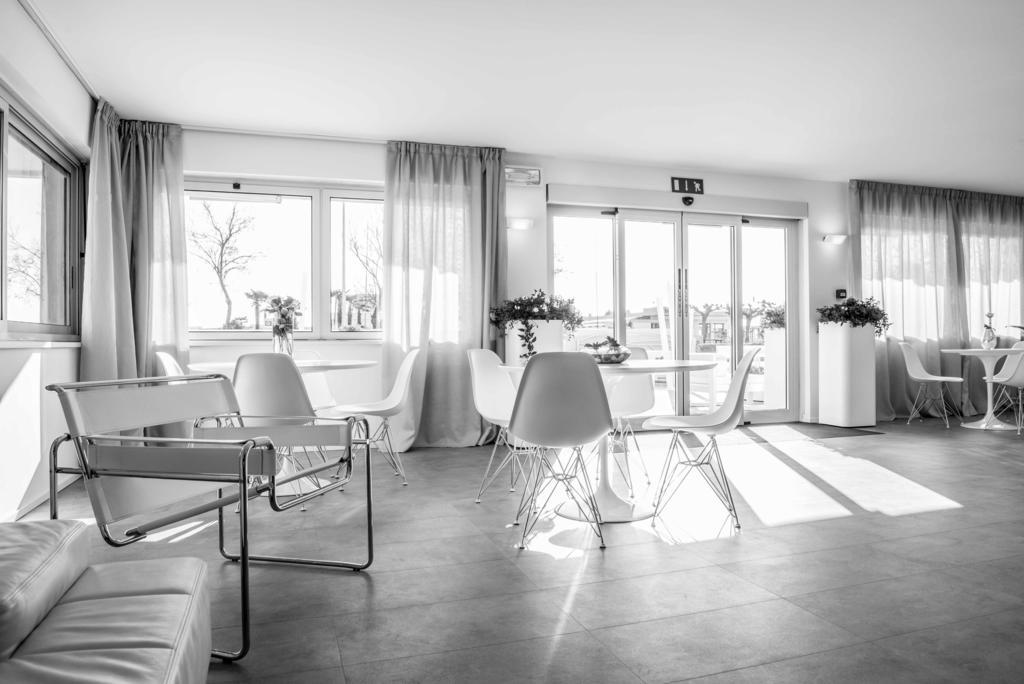 Hotel Commodore Cervia Extérieur photo