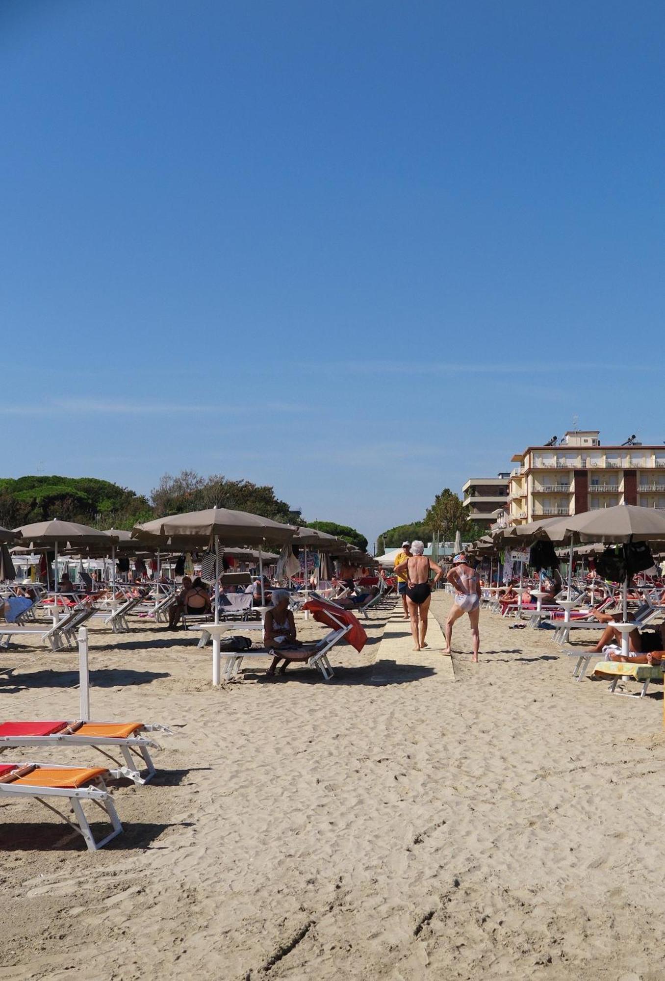 Hotel Commodore Cervia Extérieur photo